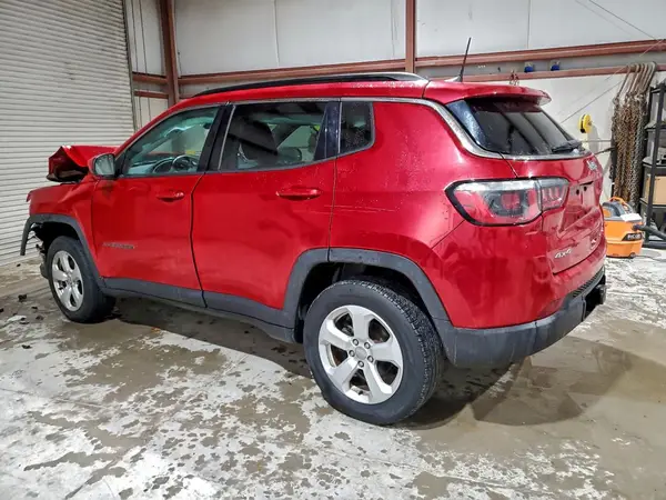 3C4NJDBB8KT813729 2019 JEEP COMPASS - Image 2
