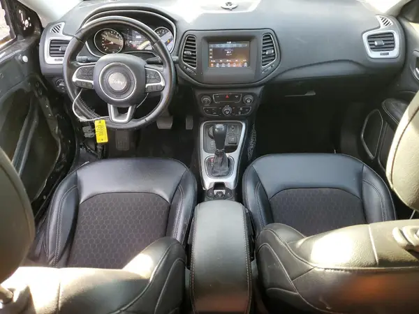 3C4NJDBB8KT818316 2019 JEEP COMPASS - Image 8