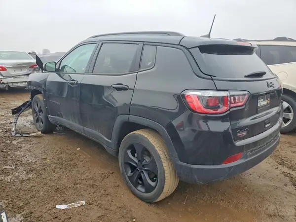 3C4NJDBB8KT826867 2019 JEEP COMPASS - Image 2