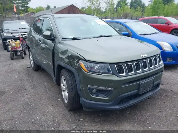 3C4NJDBB8KT828747 2019 JEEP COMPASS - Image 1