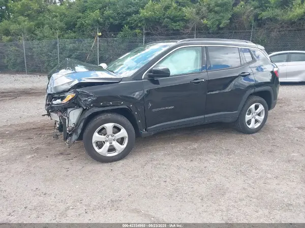 3C4NJDBB8KT834306 2019 JEEP COMPASS - Image 2