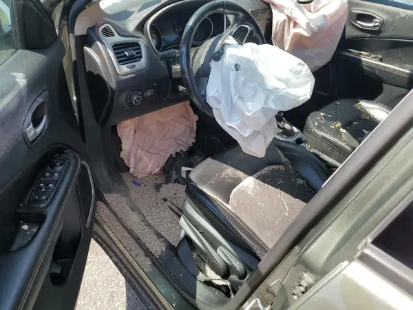 3C4NJDBB8KT839716 2019 JEEP COMPASS - Image 8