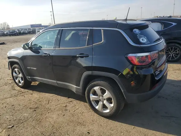 3C4NJDBB8KT839991 2019 JEEP COMPASS - Image 2