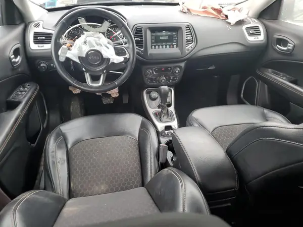 3C4NJDBB8KT847721 2019 JEEP COMPASS - Image 8