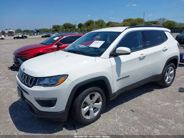 3C4NJDBB8KT847766 2019 JEEP COMPASS - Image 2