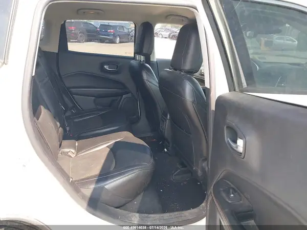 3C4NJDBB8KT850876 2019 JEEP COMPASS - Image 8