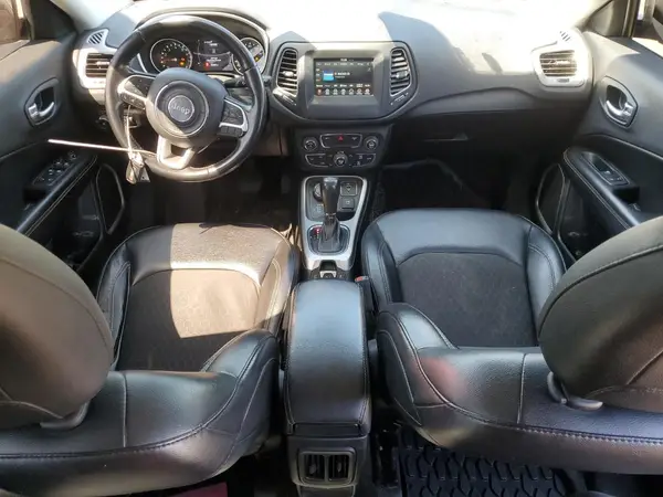 3C4NJDBB8LT100590 2020 JEEP COMPASS - Image 8