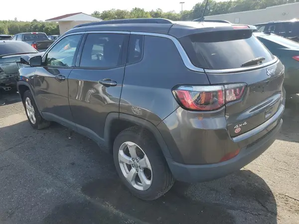 3C4NJDBB8LT100749 2020 JEEP COMPASS - Image 2