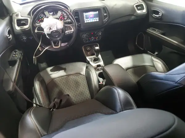 3C4NJDBB8LT112495 2020 JEEP COMPASS - Image 8