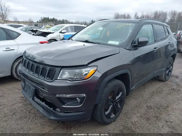 3C4NJDBB8LT115235 2020 JEEP COMPASS - Image 2