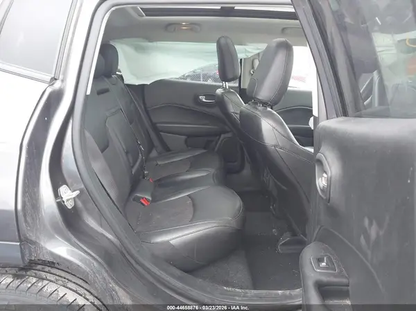 3C4NJDBB8LT115235 2020 JEEP COMPASS - Image 8