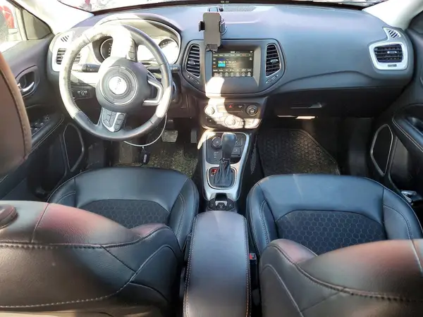 3C4NJDBB8LT115591 2020 JEEP COMPASS - Image 8