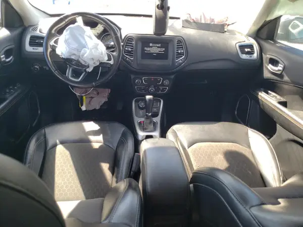 3C4NJDBB8LT117406 2020 JEEP COMPASS - Image 8