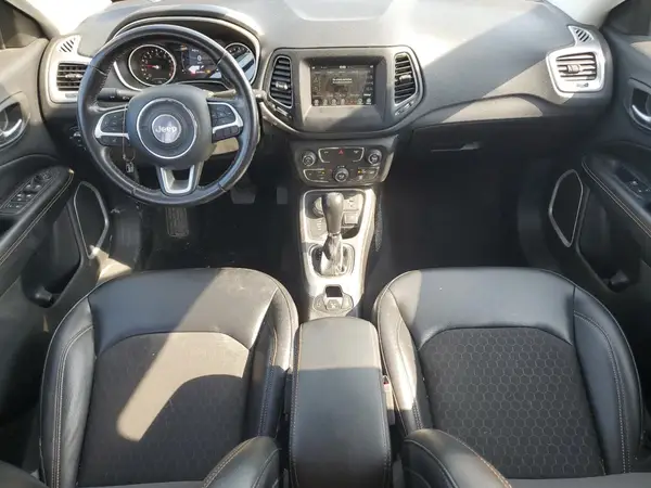 3C4NJDBB8LT123495 2020 JEEP COMPASS - Image 8