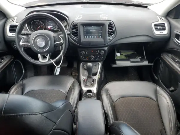 3C4NJDBB8LT124467 2020 JEEP COMPASS - Image 8