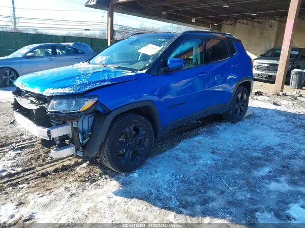 3C4NJDBB8LT129961 2020 JEEP COMPASS - Image 2