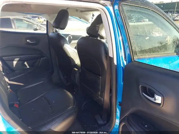 3C4NJDBB8LT129961 2020 JEEP COMPASS - Image 8