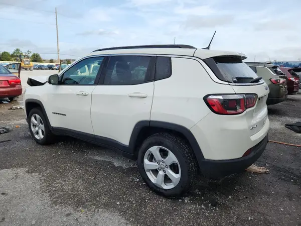 3C4NJDBB8LT138627 2020 JEEP COMPASS - Image 2