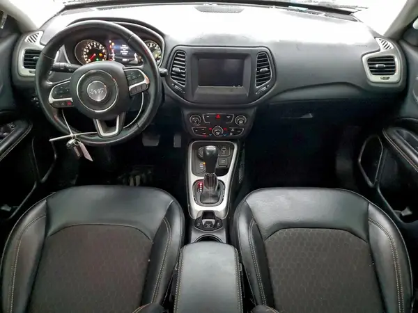 3C4NJDBB8LT145402 2020 JEEP COMPASS - Image 8