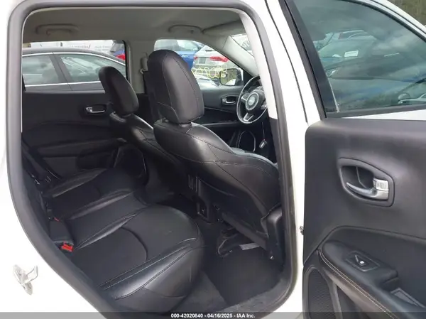 3C4NJDBB8LT145576 2020 JEEP COMPASS - Image 8