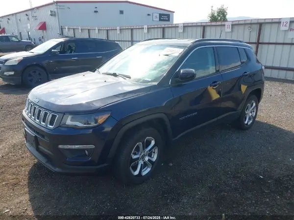 3C4NJDBB8LT156089 2020 JEEP COMPASS - Image 2