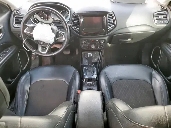 3C4NJDBB8LT156982 2020 JEEP COMPASS - Image 8