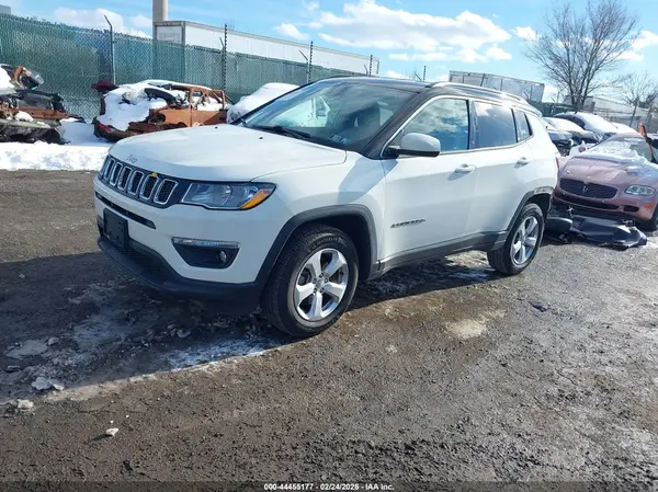 3C4NJDBB8LT157338 2020 JEEP COMPASS - Image 2