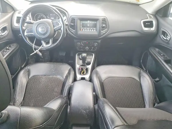 3C4NJDBB8LT209566 2020 JEEP COMPASS - Image 8
