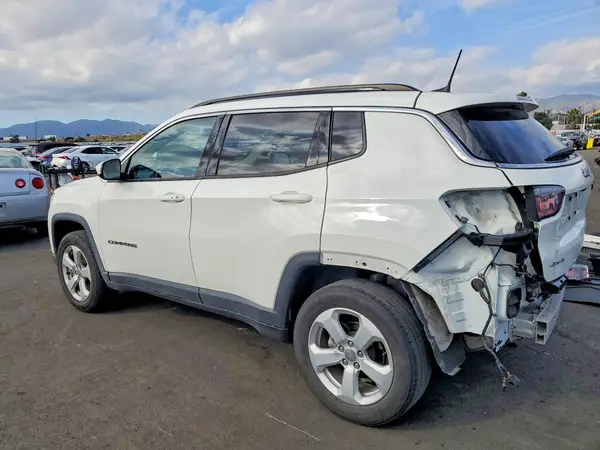 3C4NJDBB8LT216663 2020 JEEP COMPASS - Image 2
