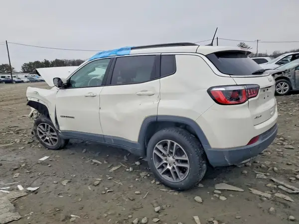 3C4NJDBB8LT223127 2020 JEEP COMPASS - Image 2