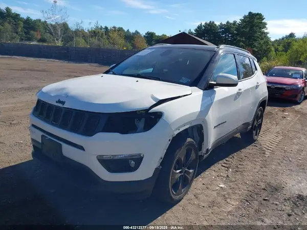 3C4NJDBB8LT228554 2020 JEEP COMPASS - Image 2