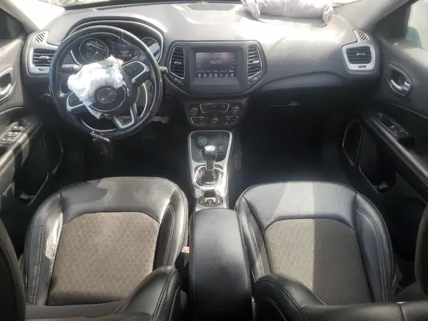 3C4NJDBB8LT229008 2020 JEEP COMPASS - Image 8