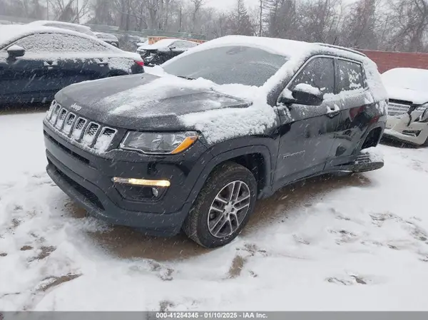 3C4NJDBB8LT231115 2020 JEEP COMPASS - Image 2