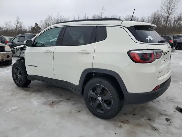 3C4NJDBB8LT239621 2020 JEEP COMPASS - Image 2