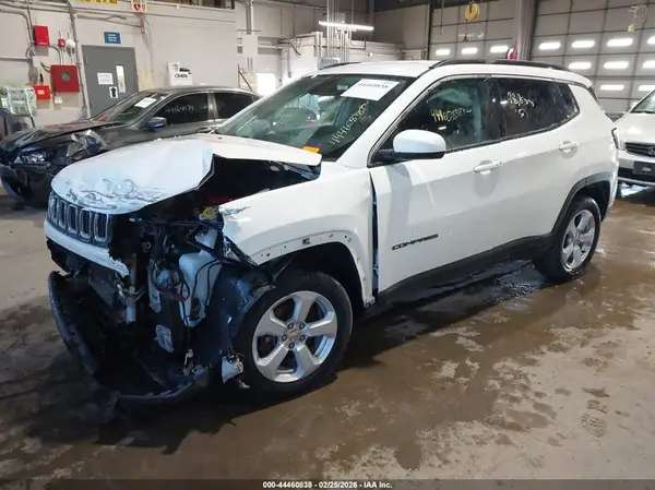 3C4NJDBB8LT240770 2020 JEEP COMPASS - Image 2