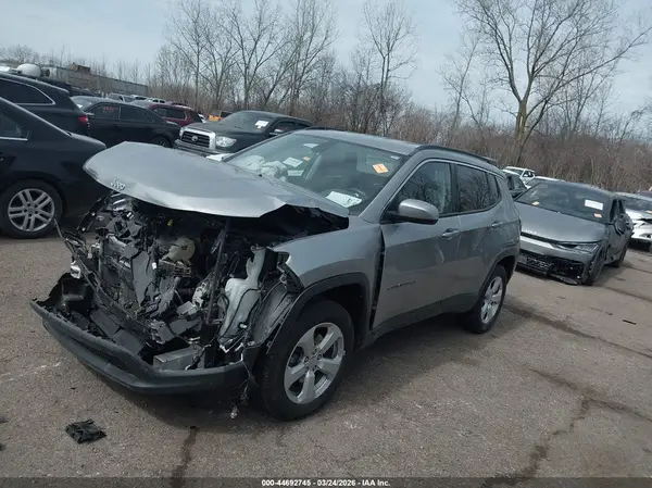 3C4NJDBB8LT245189 2020 JEEP COMPASS - Image 2