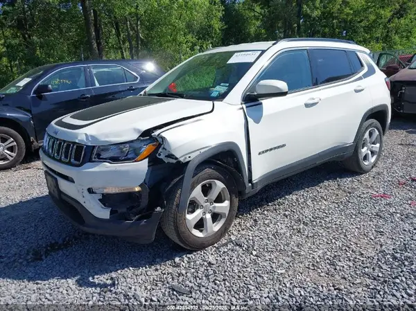 3C4NJDBB8LT246374 2020 JEEP COMPASS - Image 2