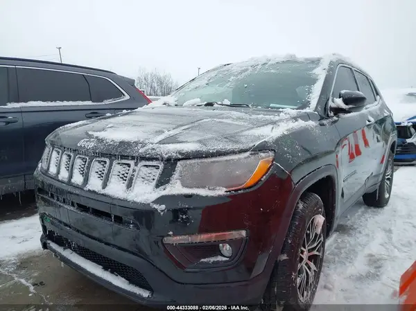 3C4NJDBB8LT251817 2020 JEEP COMPASS - Image 2