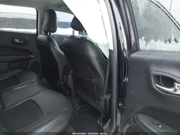 3C4NJDBB8LT251817 2020 JEEP COMPASS - Image 8