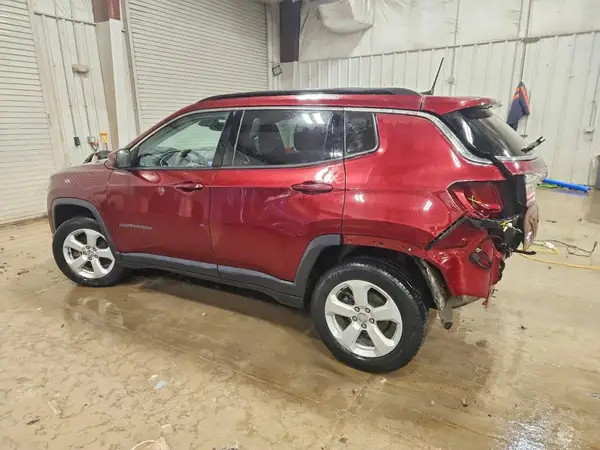 3C4NJDBB8MT501798 2021 JEEP COMPASS - Image 2