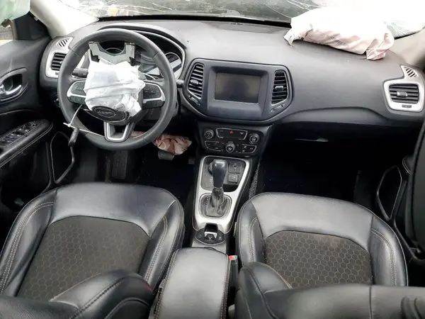 3C4NJDBB8MT551570 2021 JEEP COMPASS - Image 8