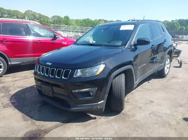 3C4NJDBB8MT551780 2021 JEEP COMPASS - Image 2