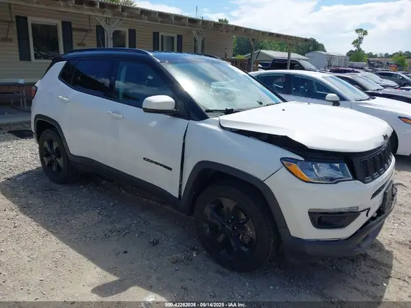 3C4NJDBB8MT555358 2021 JEEP COMPASS - Image 1