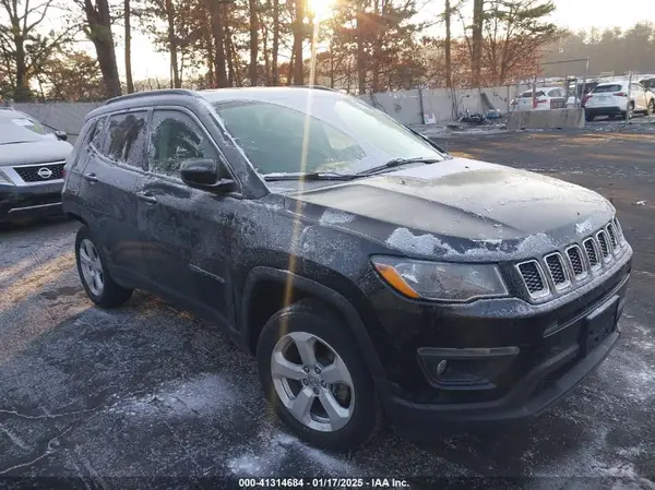 3C4NJDBB8MT555375 2021 JEEP COMPASS - Image 1