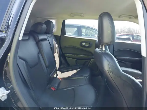 3C4NJDBB8MT558325 2021 JEEP COMPASS - Image 8