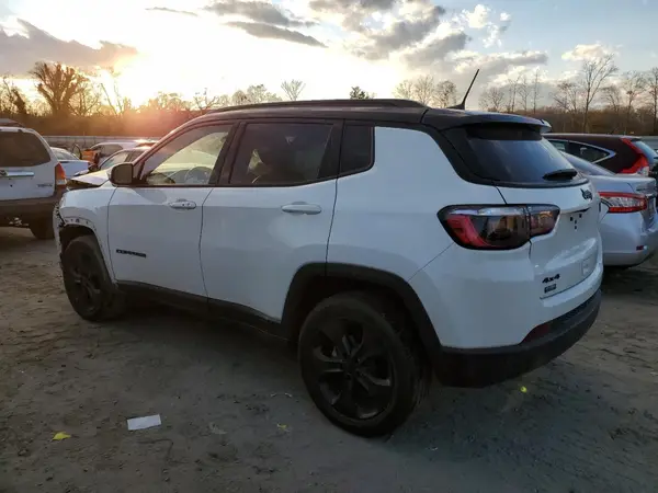 3C4NJDBB8MT586660 2021 JEEP COMPASS - Image 2