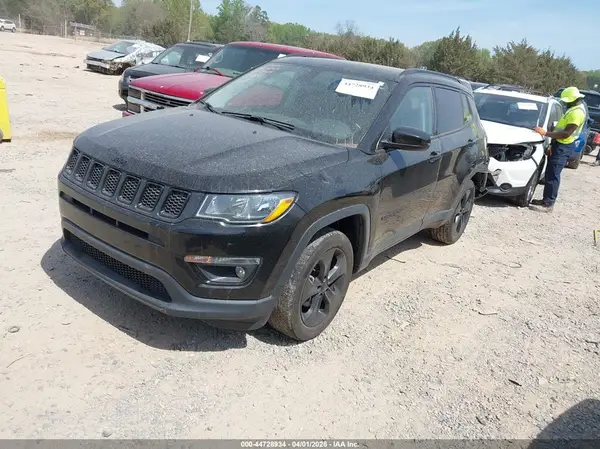 3C4NJDBB8MT591874 2021 JEEP COMPASS - Image 2