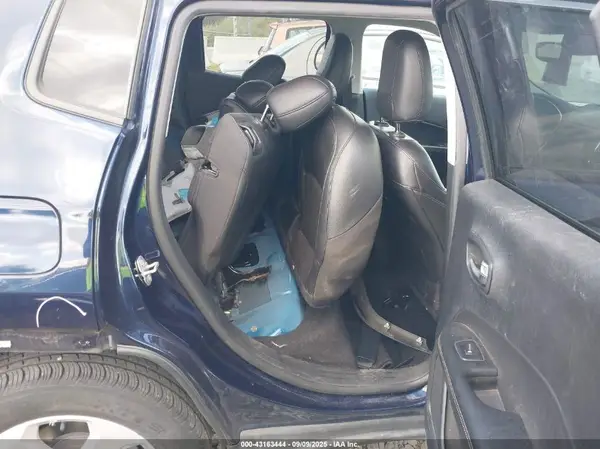 3C4NJDBB8MT598937 2021 JEEP COMPASS - Image 8