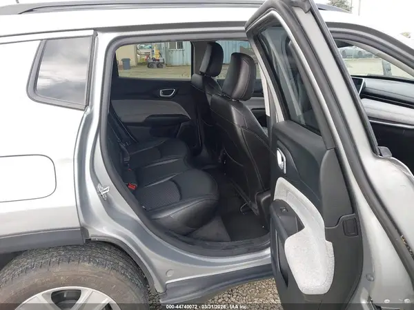 3C4NJDBB8NT101936 2022 JEEP COMPASS - Image 8