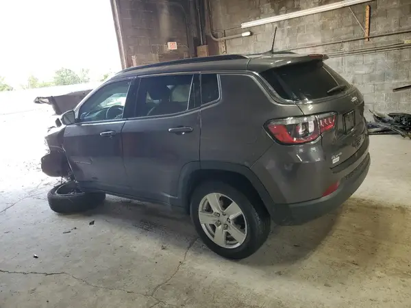 3C4NJDBB8NT106358 2022 JEEP COMPASS - Image 2